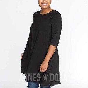 3/4 Swing Tunic Black Solid